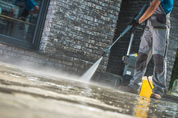 Best Gutter Cleaning  in Earlimart, CA